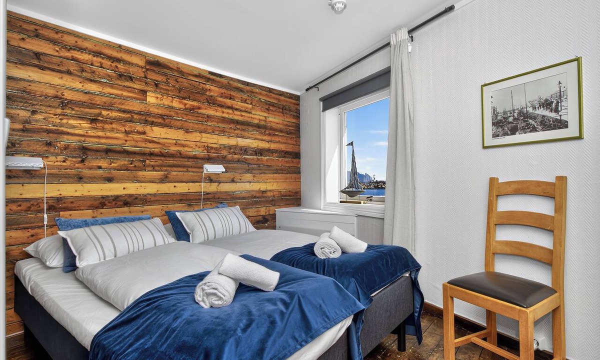 Kabelvag Hostel | Astra Whale - Waterfront Boutique Hostel in Lofoten