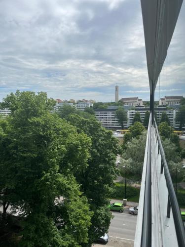 Turku Apartment | Aura River apartment on 7th floor with large balcony and kitchen