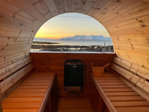 Vannareid House | Aurora sea-view cabin with wifi,sauna, jaccuzi