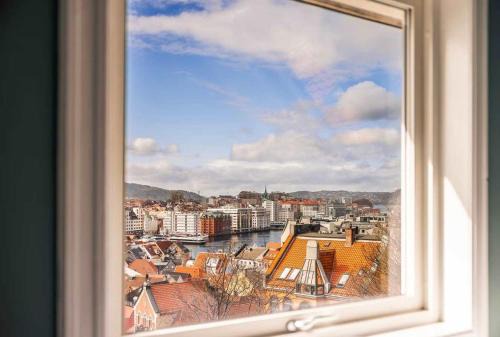 Bergen City Centre Apartment | Authentic 2BR Apartment with Views in City Center