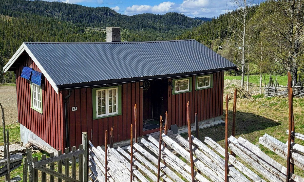 Hundorp House | Authentic cabin on a scenic plot