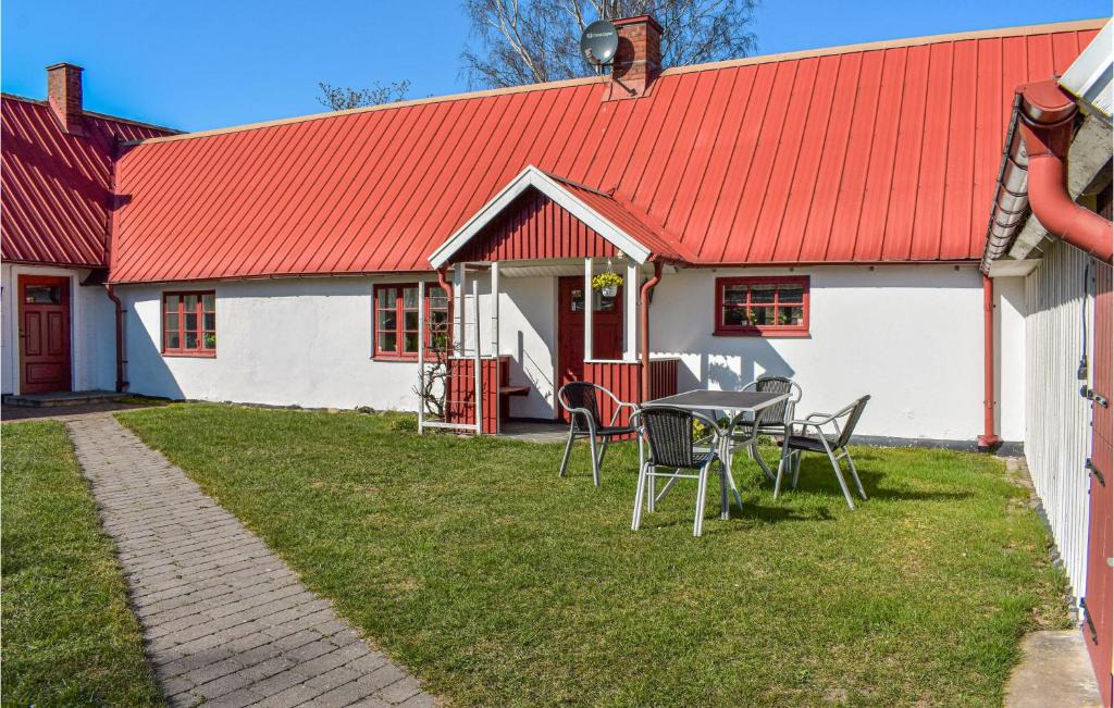 Nybrostrand Apartment | Awesome Apartment In Nybrostrand