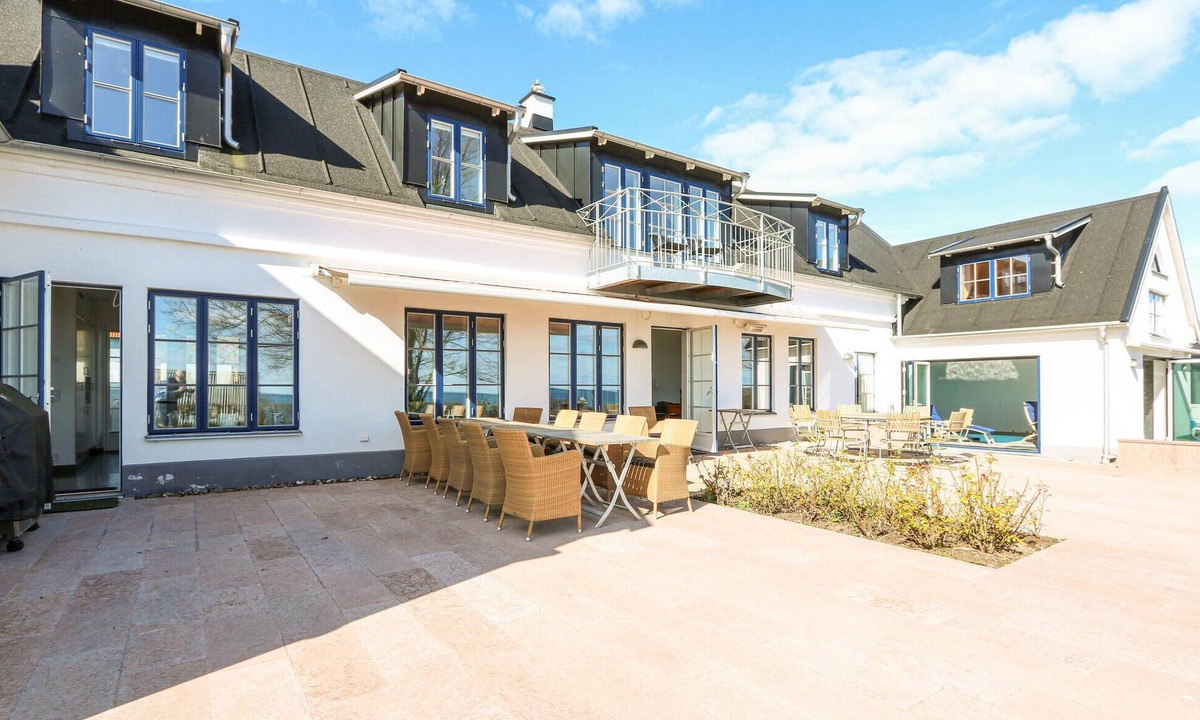 Brantevik House | Awesome home in Brantevik with sauna