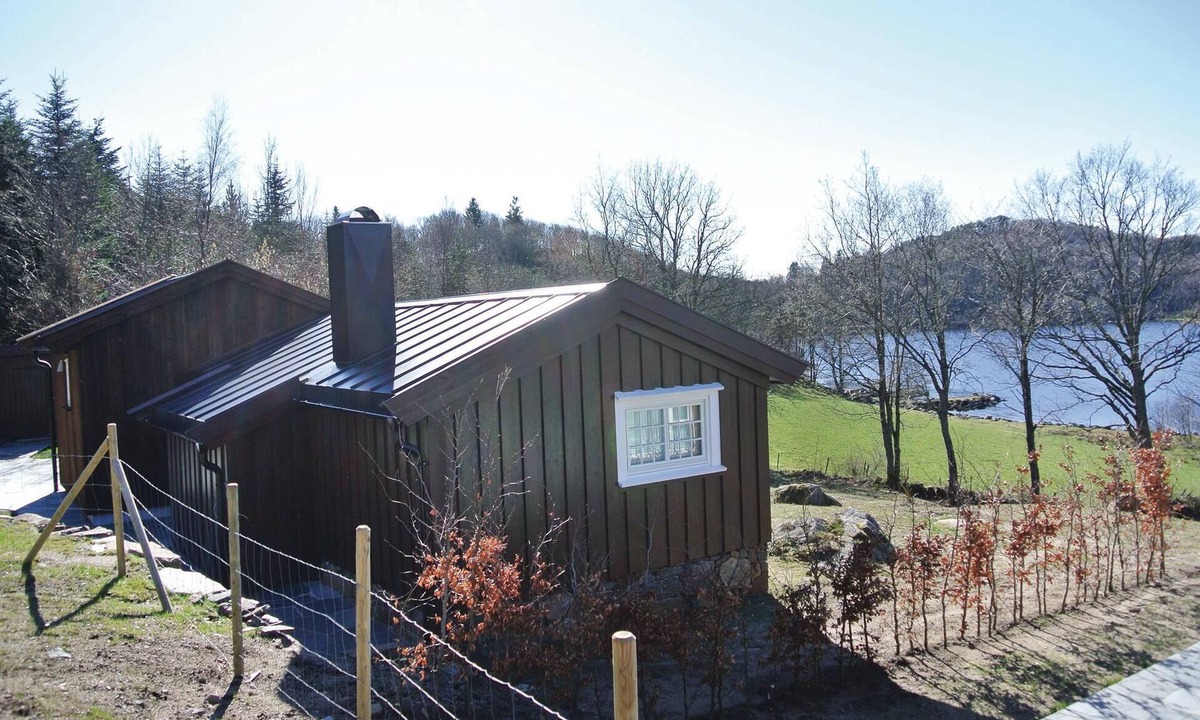 Farsund House | Awesome home in Farsund with house sea view