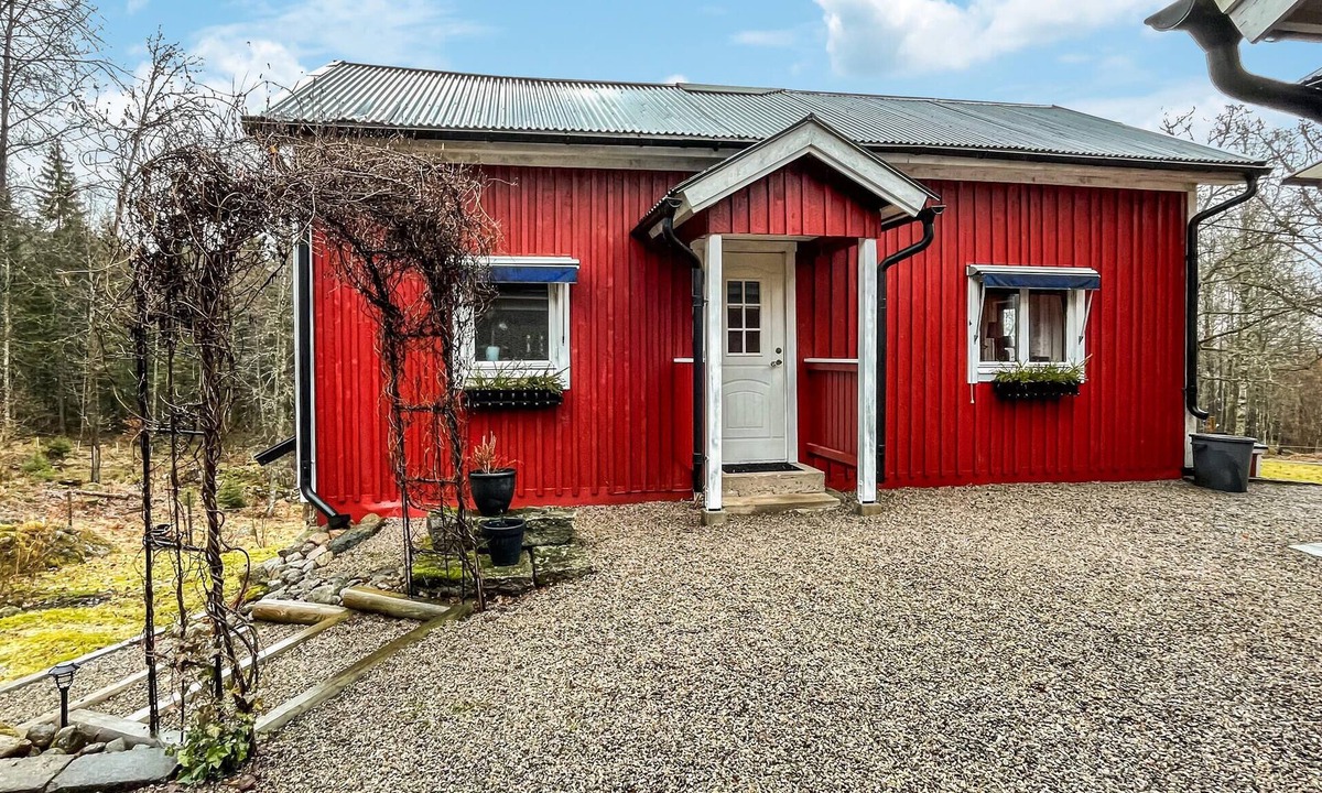 Boras Municipality House | Awesome home in Fristad with WiFi