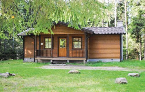 Vathult House | Awesome Home In Gislaved With Lake View