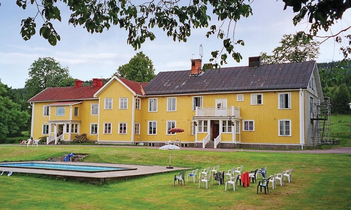 Uddheden House | Awesome home in Gräsmark with sauna