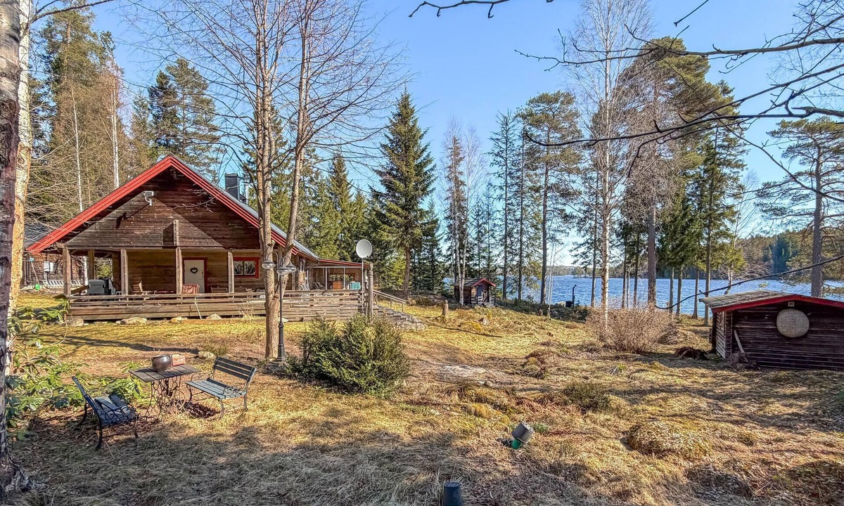 Grythyttan House | Awesome home in Grythyttan with lake view
