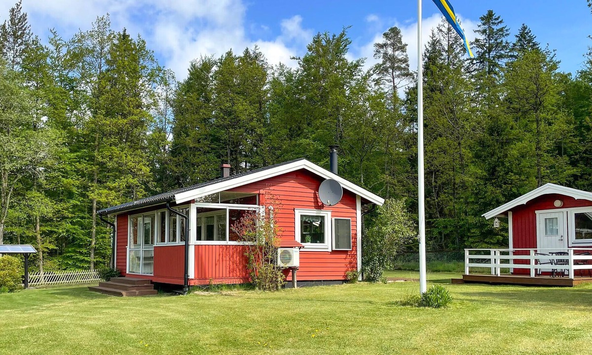 Kungsater House | Awesome home in Kungsäter with lake view