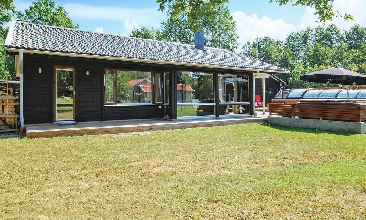 Sodvik House | Awesome home in Löttorp with sauna