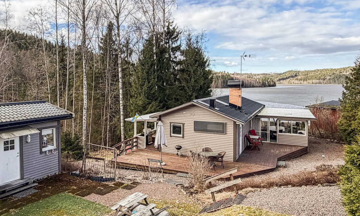 Molkom House | Awesome home in Molkom with lake view
