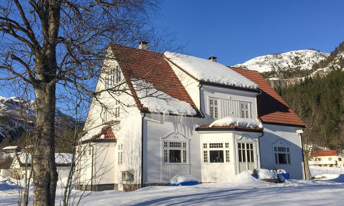 Sirdal House | Awesome home in Omlid with house a mountain view
