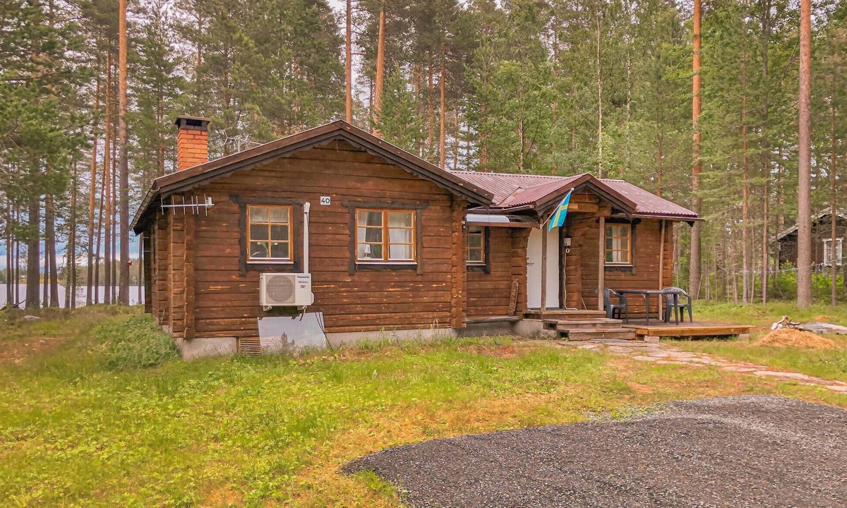 Horrmunden House | Awesome home in Sörsjön with lake view