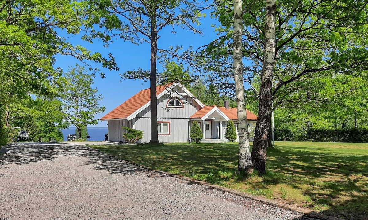 Stora Mellosa House | Awesome home in Stora Mellösa with house sea view