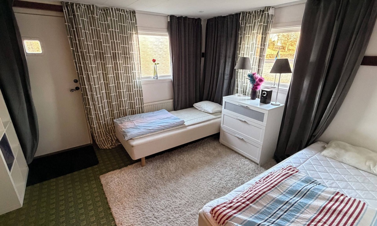 Forsheda House | Bastu, jacuzzi, 90kvm hem, 10.000kvm lantgård, fiber internet, stort kök, BBQ