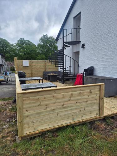 Dingle Hotel | BE Hostel