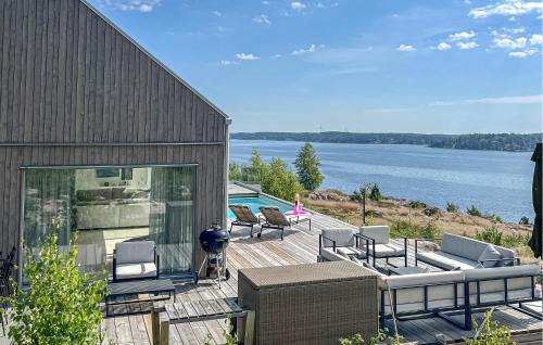 Akersberga House | Beach Front Home In Åkersberga With Sauna