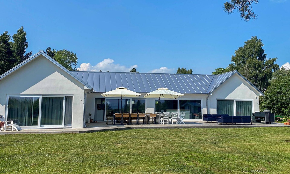 Skivarp House | Beach front home in Skivarp with house sea view