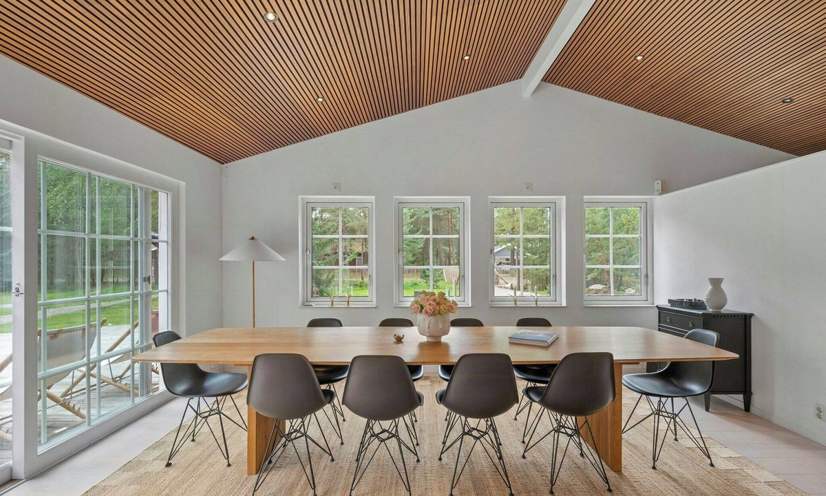 Ljunghusen House | Beach house retreat in peaceful Ljunghusen