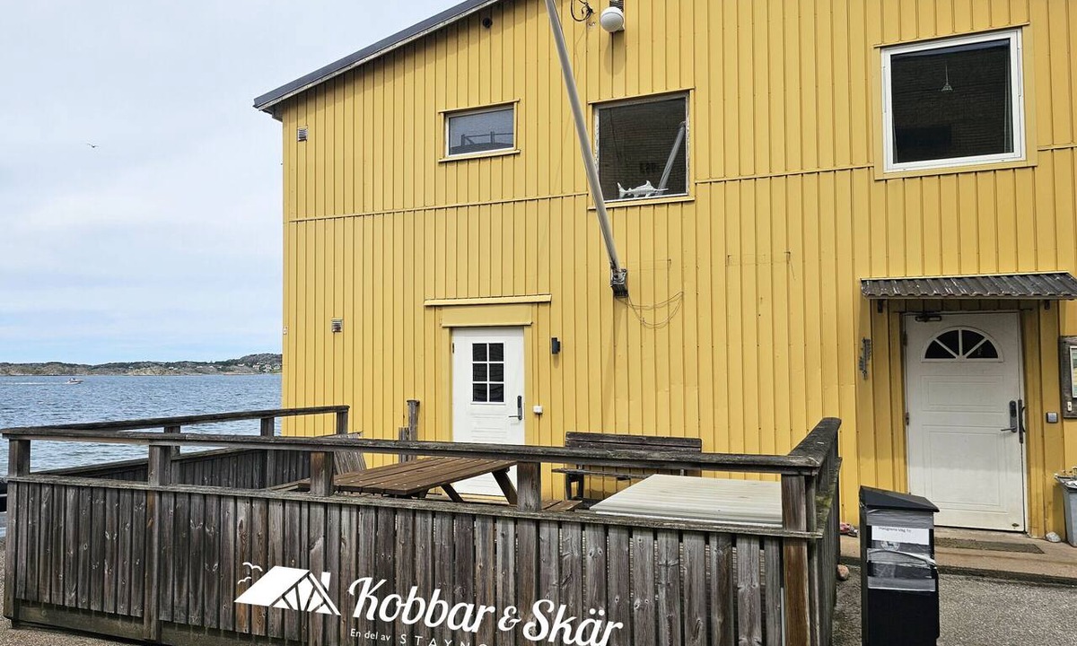 Ellos Apartment | Beachfront Apartments in Ellös | SE09186
