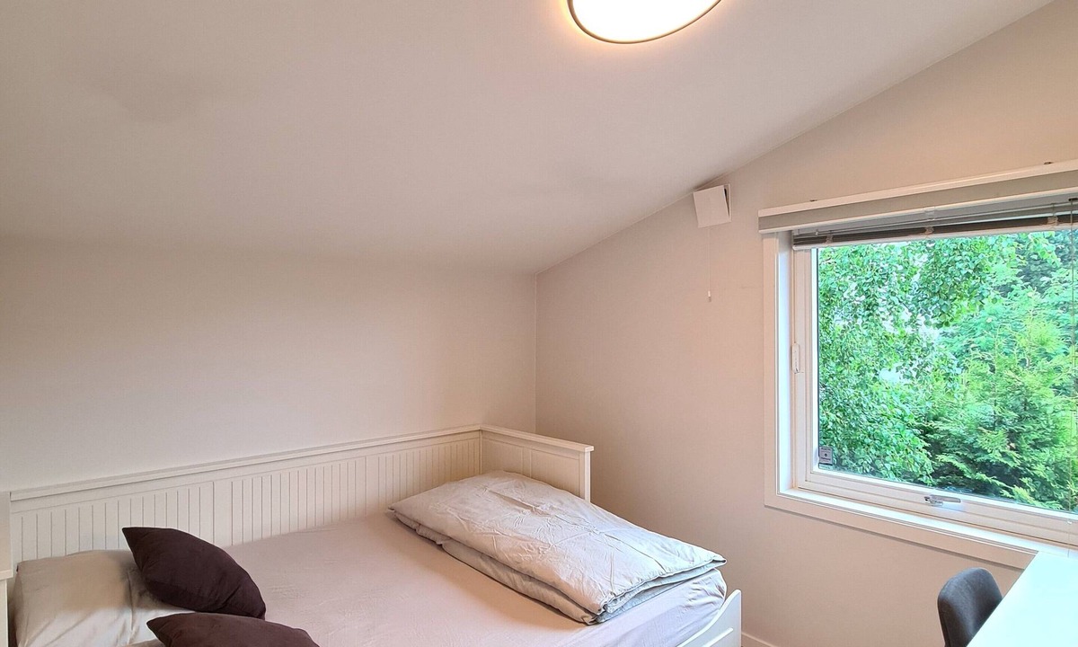Skedsmo House | Beautiful Double Bed in DT Serene Villa near Oslo | Lillestrøm K5