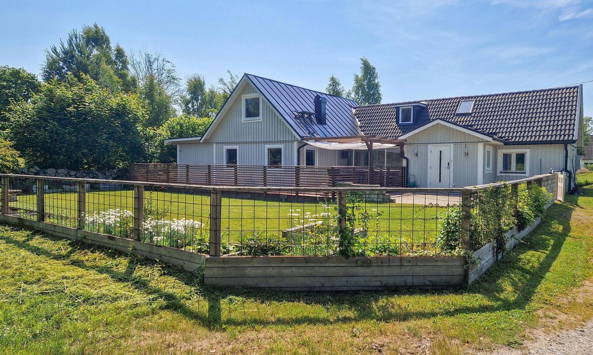Asarum House | Beautiful home in Asarum