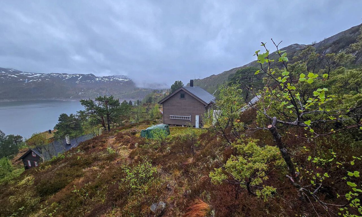 Brekke House | Beautiful home in Bjordal with WiFi
