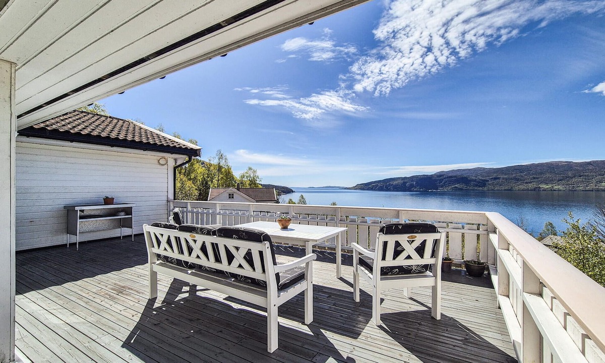 Nedstrand House | Beautiful home in Hebnes with WiFi