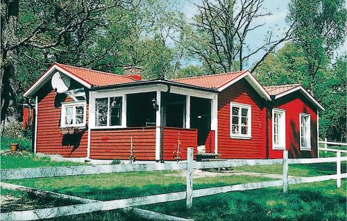 Ljungsarp House | Beautiful Home In Ljungsarp With Sauna