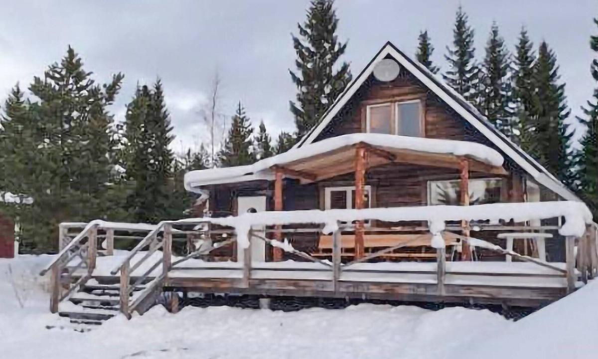 Ankarvattnet House | Beautiful home in Mörsil with kitchen