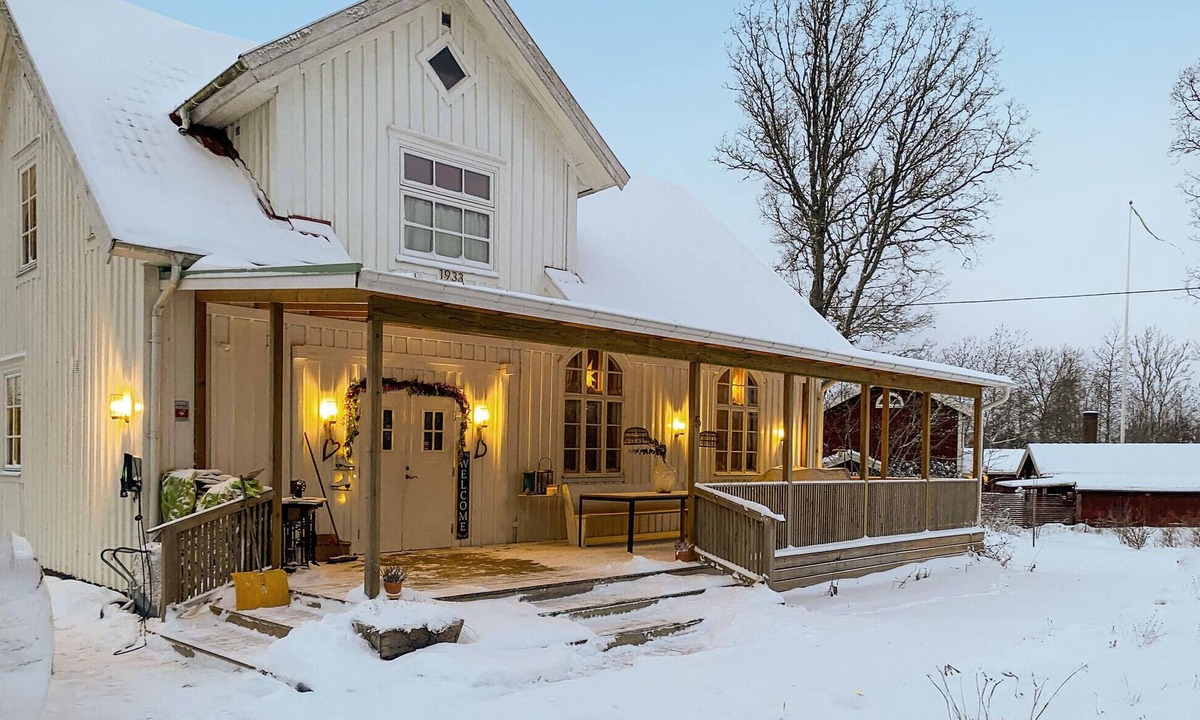 Rorvik House | Beautiful home in Rörvik with sauna