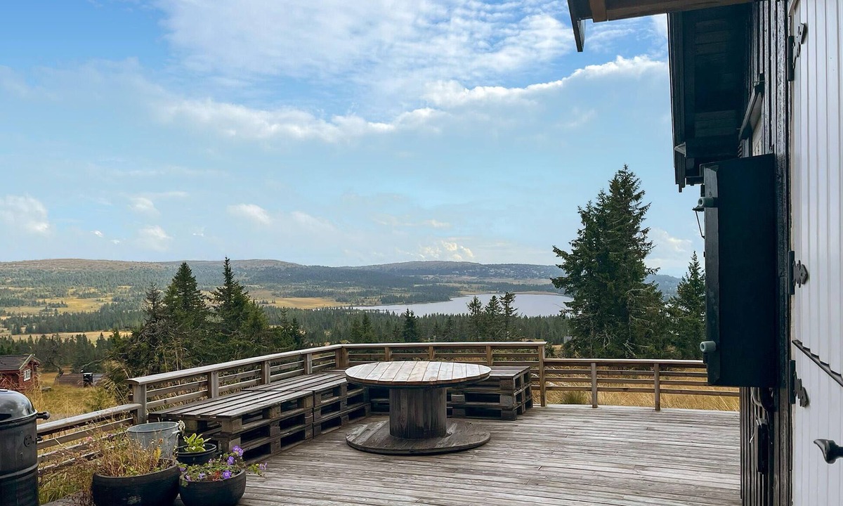 Sjusjoen House | Beautiful home in Sjusjøen with WiFi