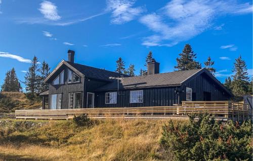 Sjusjoen House | Beautiful Home In Sjusjøen With Wifi