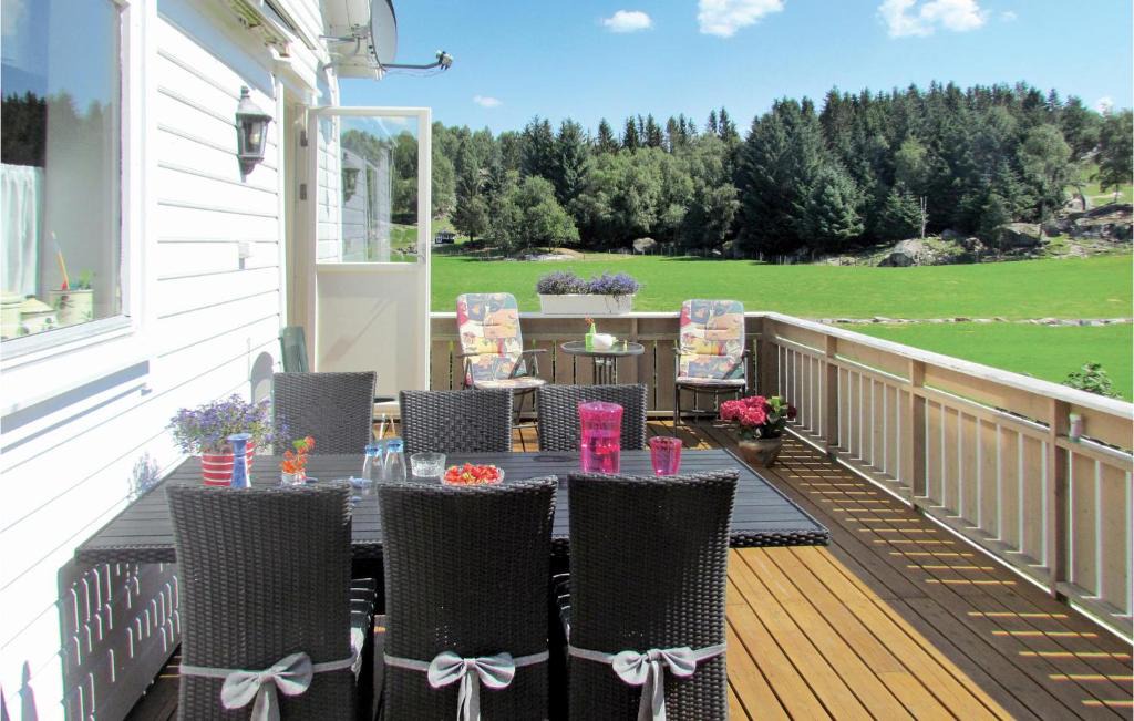 Skjold House | Beautiful Home In Skjold With Wifi