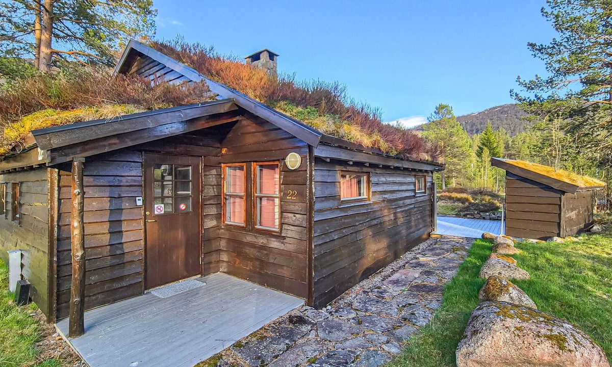 Tjørhom House | Beautiful home in Tjørhom with sauna