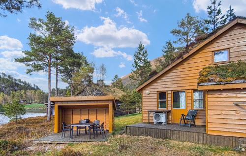 Tjørhom House | Beautiful Home In Tjørhom With Sauna