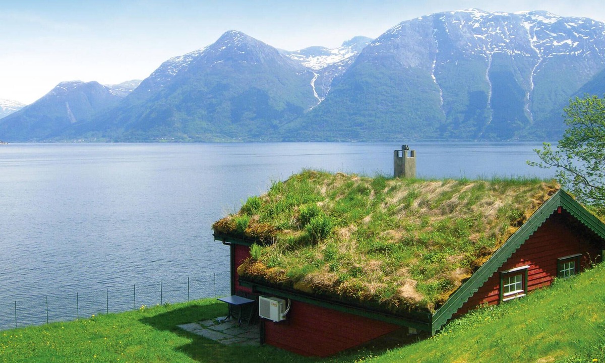 Utne House | Beautiful home in Utne with sauna