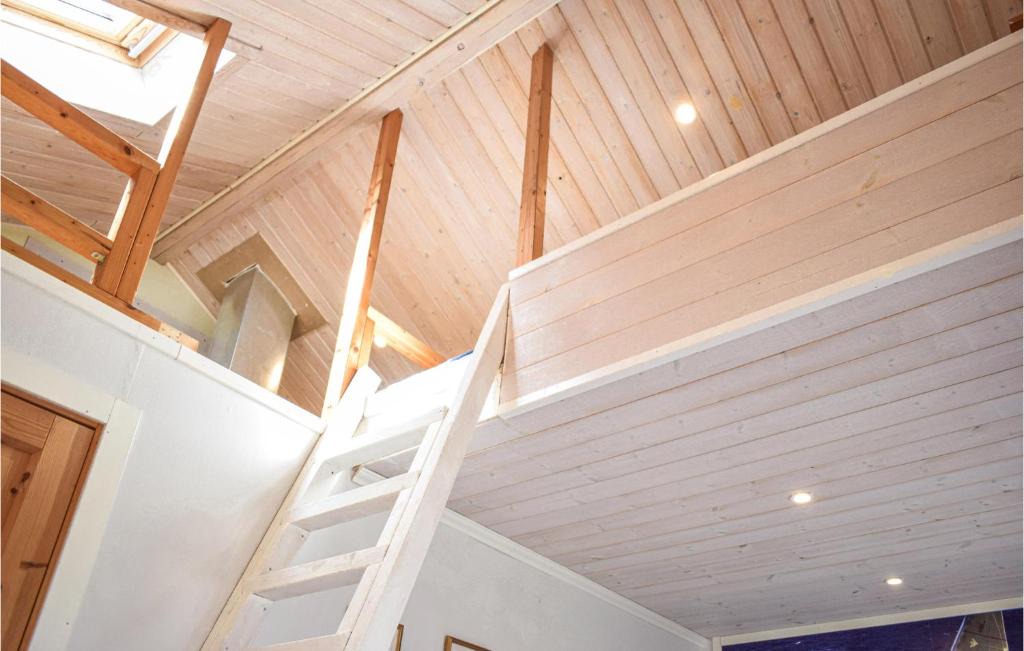 Vassmolosa House | Beautiful Home In Vassmolösa With Sauna