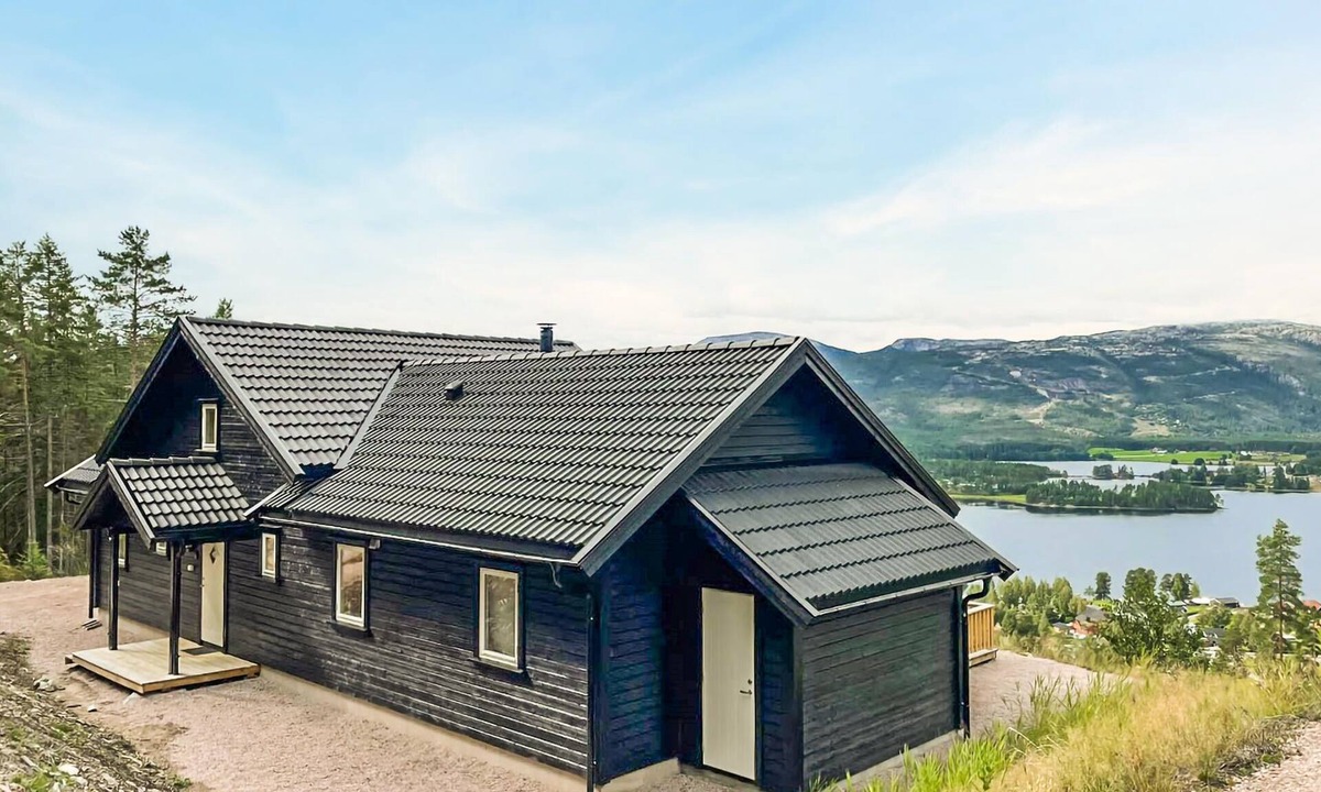 Vradal House | Beautiful home in Vrådal with sauna