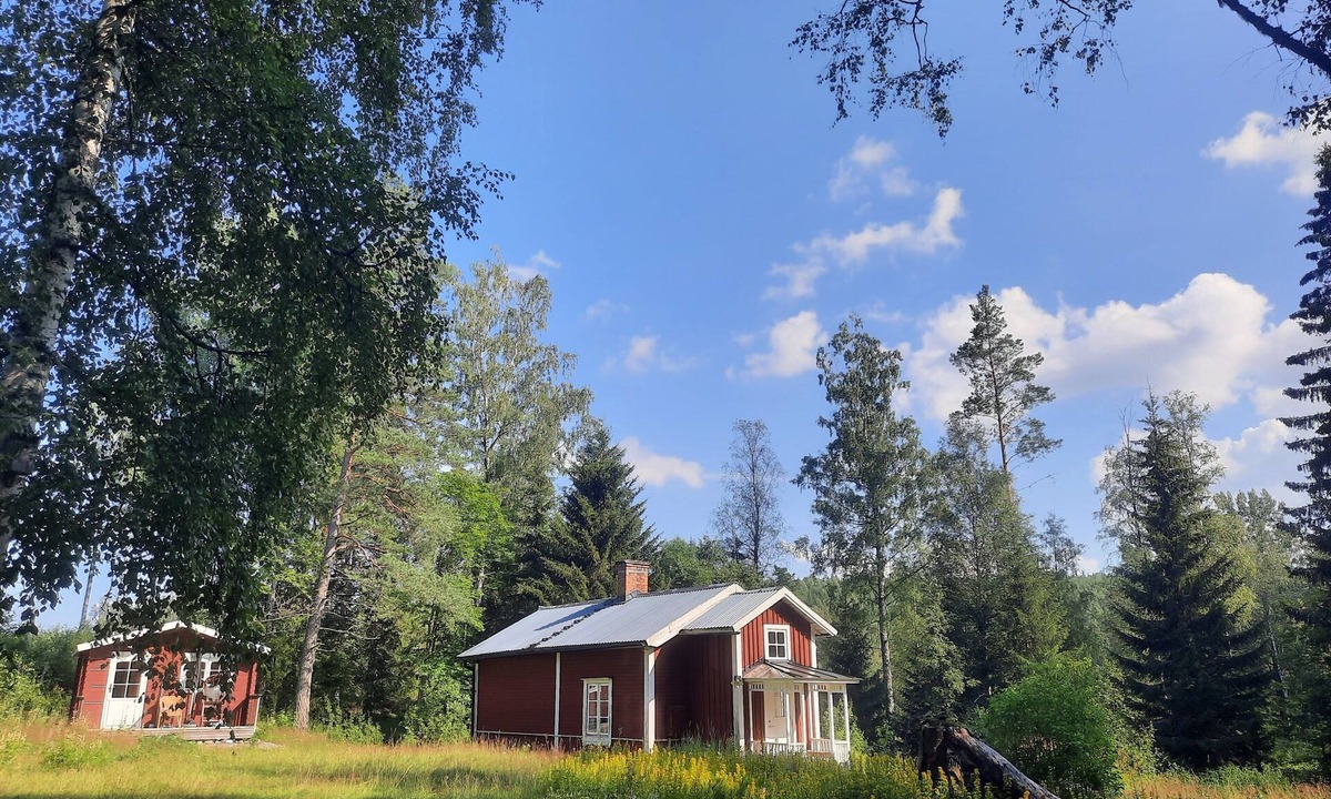 Nora Municipality Cabin | Beautiful vacation property with secluded location in the forest