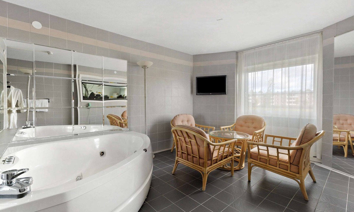 Byjorden-Nibbles- Backe Hotel | Best Western Hotel Scheele