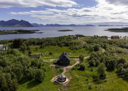 Bo Municipality House | Bestefarhaugen - The cozy house on the hill - with a dome