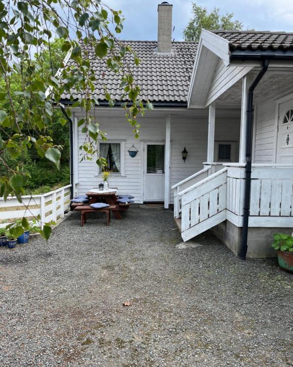 Flekkefjord Apartment | Bjørkely gård