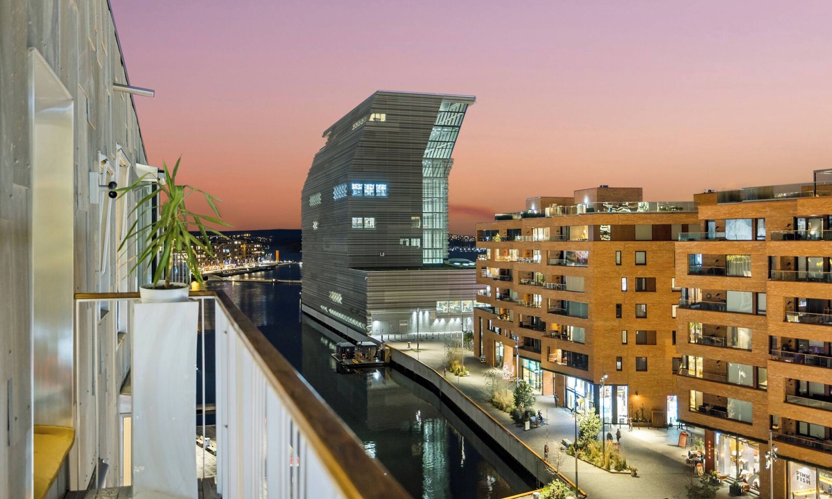 Bjørvika Apartment | Björvika Oslo with the view to the Munch Museum and the Ocean