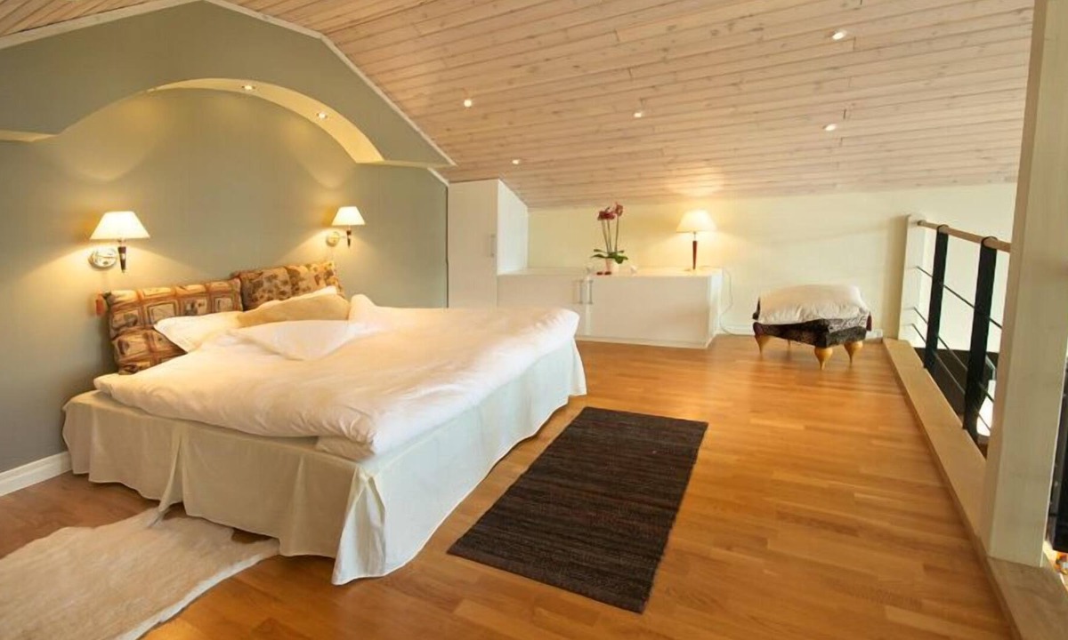 Flen Hotel | Blaxsta Vingård