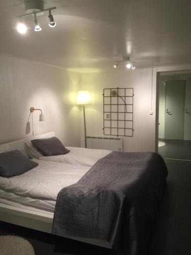 Varnamo House | Bo i Bruno Mathsson designat hus centralt i Värnamo