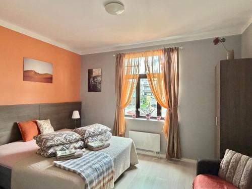 Alesund Apartment | Bright and spacious apartment with a balcony in quiet downtown of Ålesund