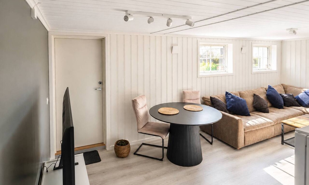 Krokstadelva House | Bright & Spacious Guest Suite Near Drammen