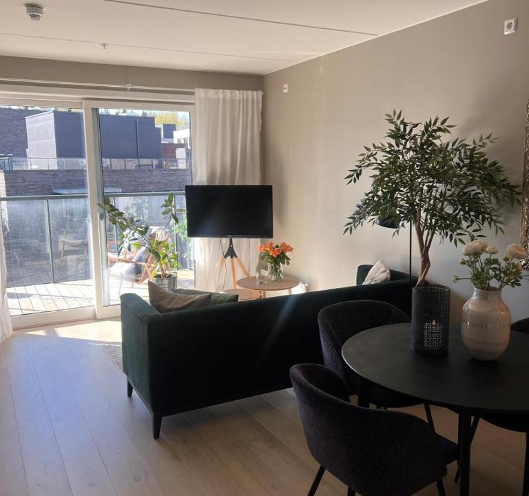 Sogn Apartment | Bright, stylish apartment with a sunny balcony close to nature