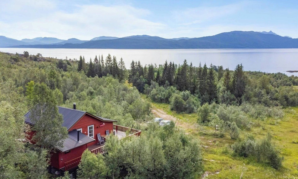 Trany House | Cabin by the beach in Stonglandsodden